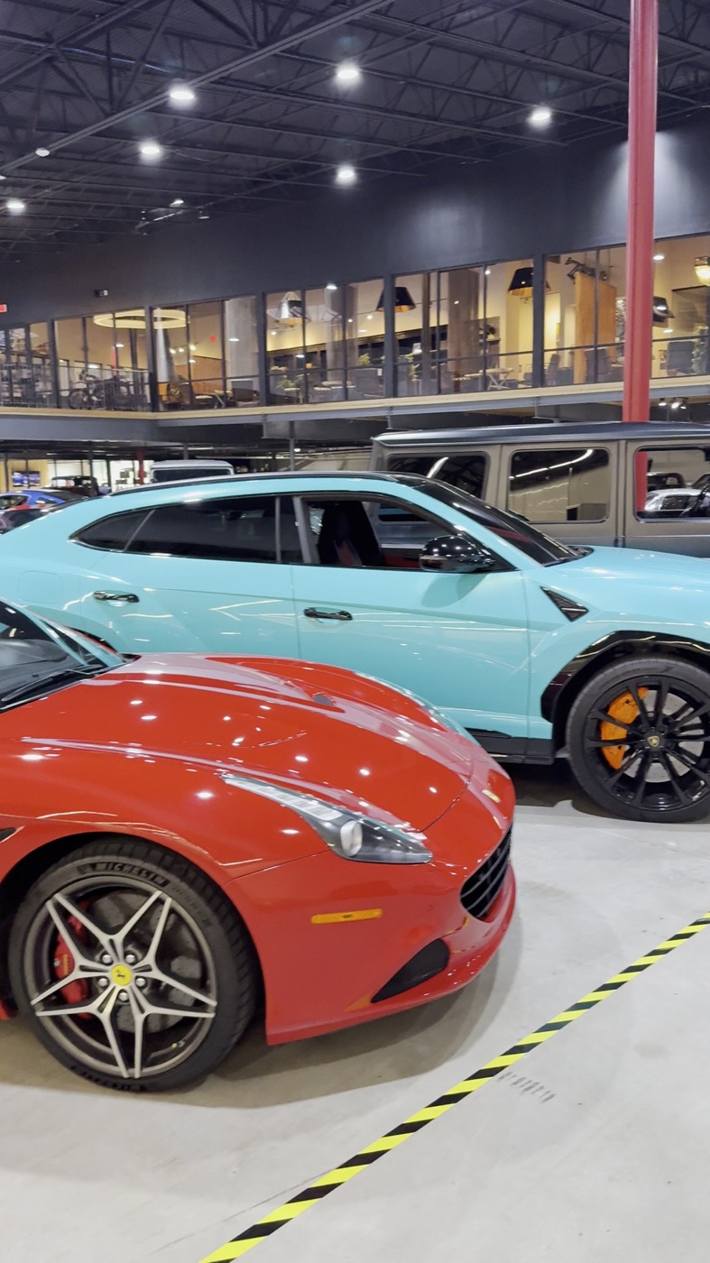 Lamborghini Urus, Ferrari California and Mercedes G-Wagon from the Leozen fleet